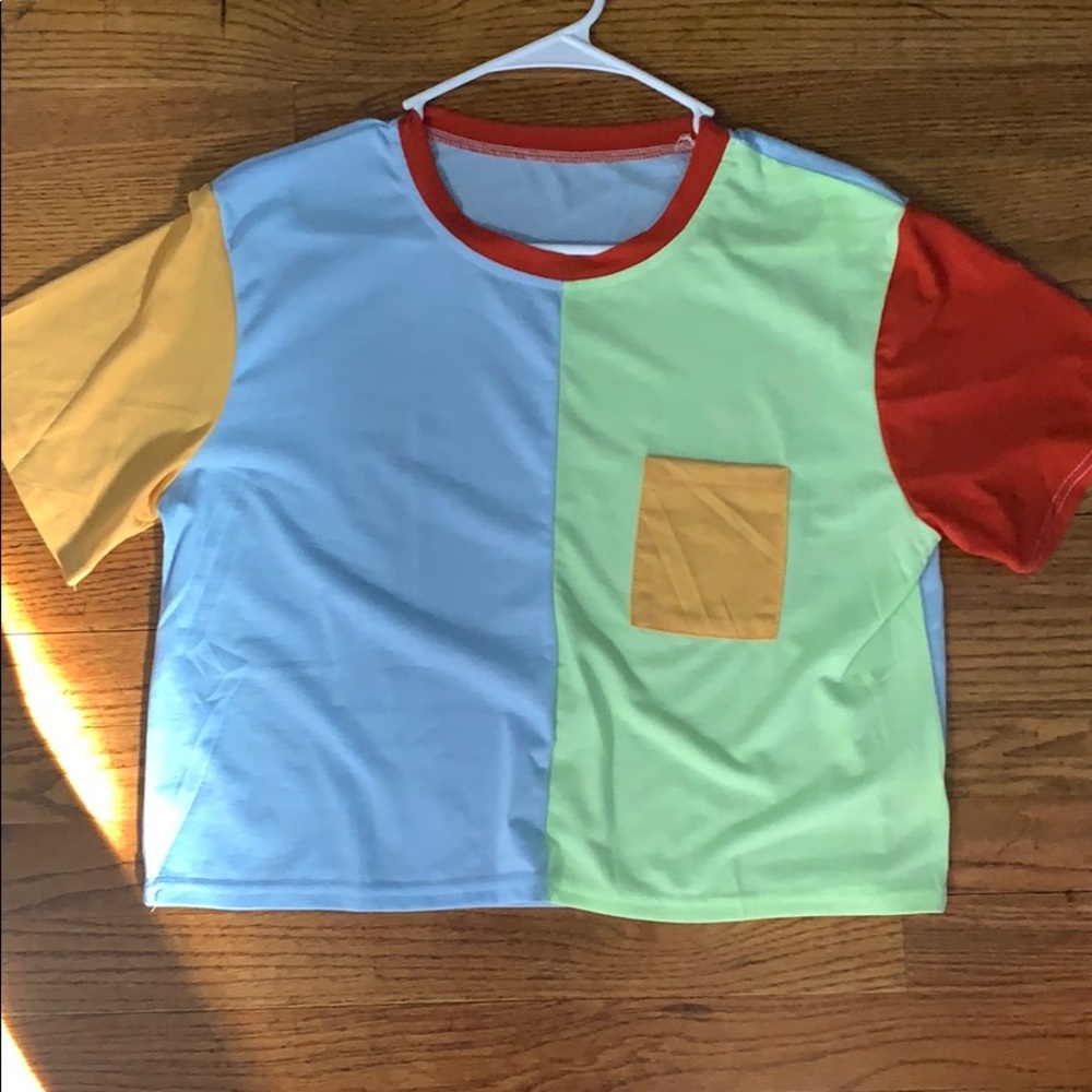 Color block loose fitting crop top